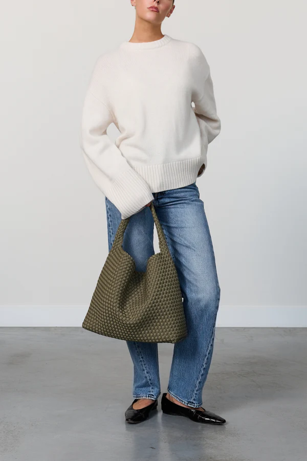 DARK_OLIVA_LARGE_BUCKET_1_a3bd69d8-2348-42c1-a8fd-307169432d94