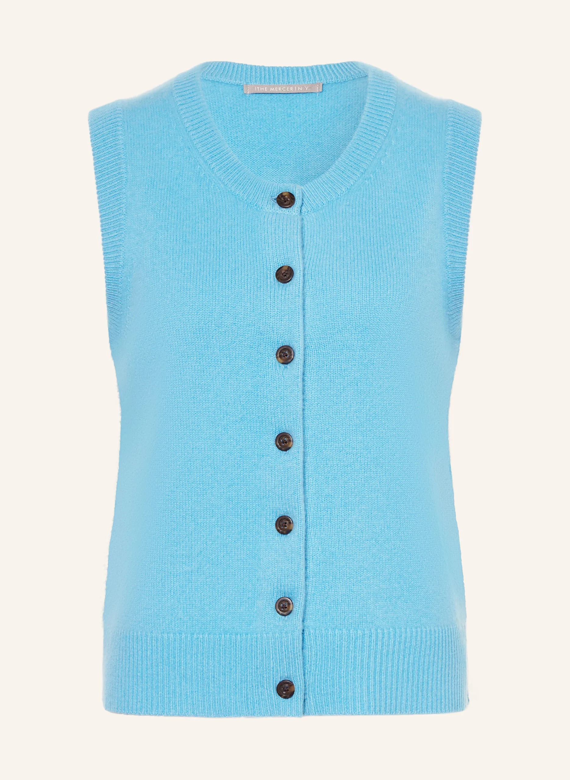 100299667517000_0_1761091200000