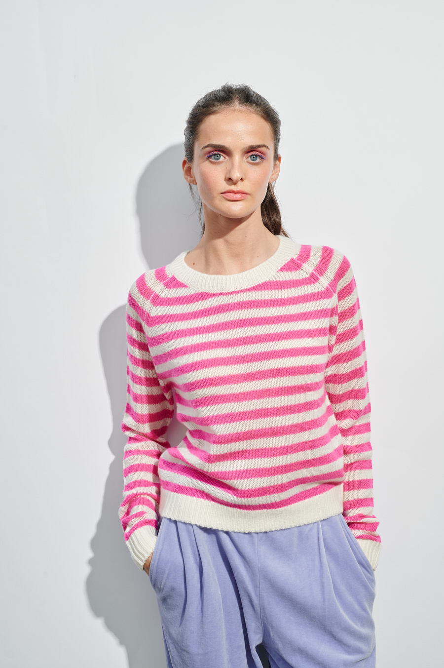 Ammy Berent - Another Brand 11.01.2025 2642